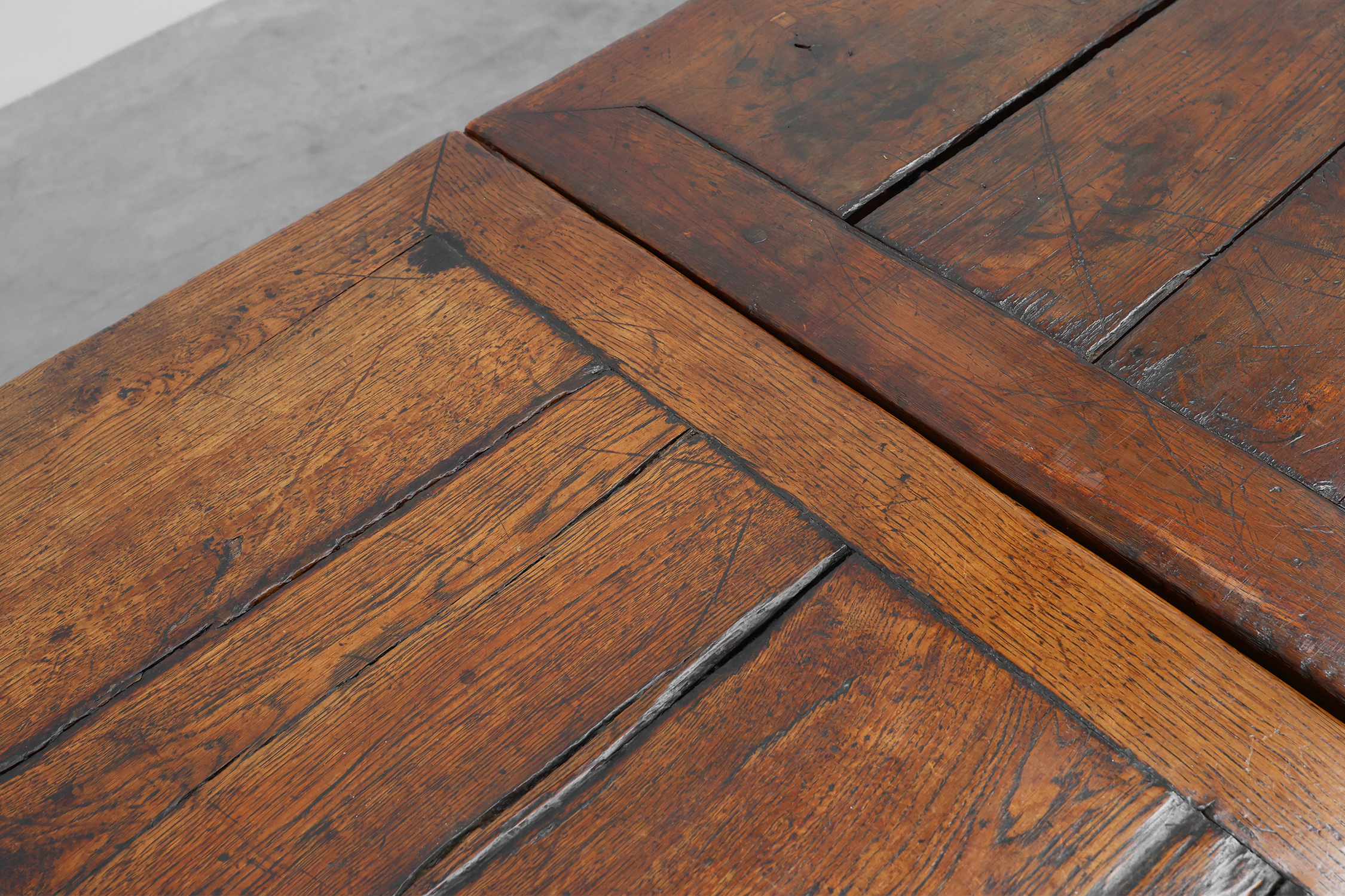 Large 17th‑Century Extendable Oak Dining Table, Francethumbnail